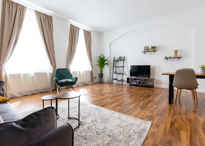 Business & Life Naehe Tu, Hbf Und Oper - Smarttv, Magentatv Und Kueche * Chemnitz